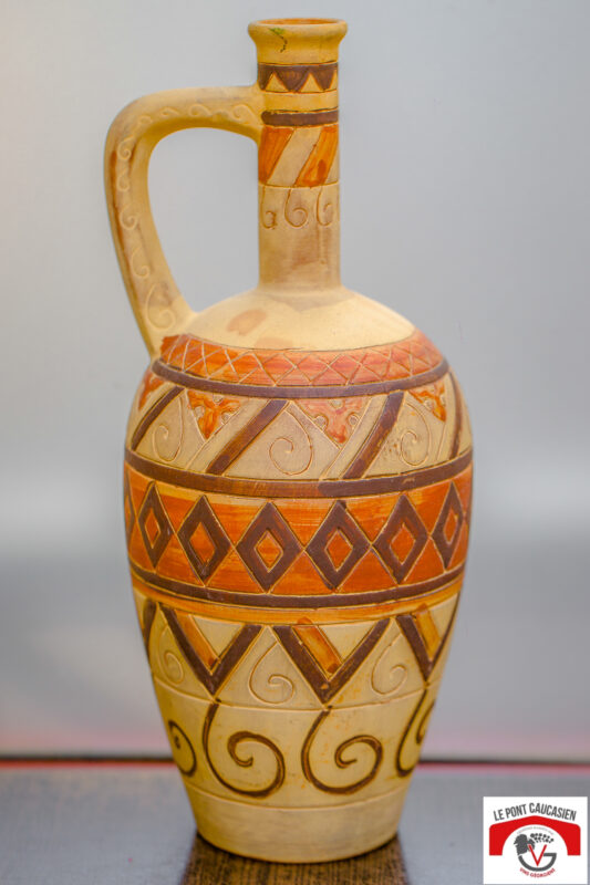 LE PONT CAUCASIEN Importateur France de Vins Géorgiens et restaurant caucasien